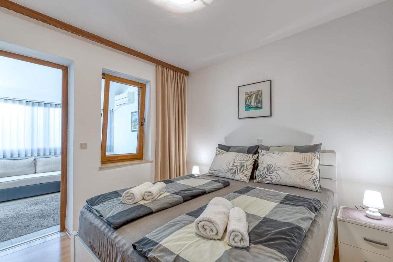 Apartment Lucijan Poreč Eksteriør billede
